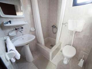 Гостевой дом Guest House 4M Петровац Номер-студио (4 взрослых)-3