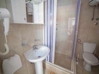 Гостевой дом Guest House 4M Петровац Номер-студио с террасой (для 2 взрослых)-8