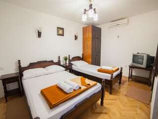 Гостевой дом Guest House 4M Петровац Номер-студио (для 3 взрослых)-10