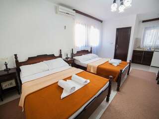 Гостевой дом Guest House 4M Петровац Номер-студио (4 взрослых)-11