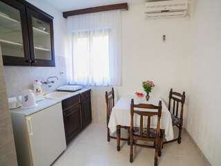 Гостевой дом Guest House 4M Петровац Номер-студио (для 2 взрослых)-11